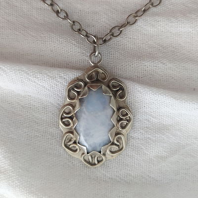 Dije de Piedra de Luna (oval)