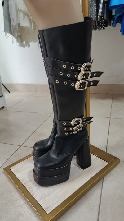 BUCANERAS XIANNA