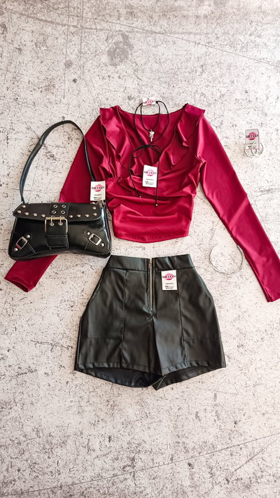 TOP CONNIE + SHORT LUANA
