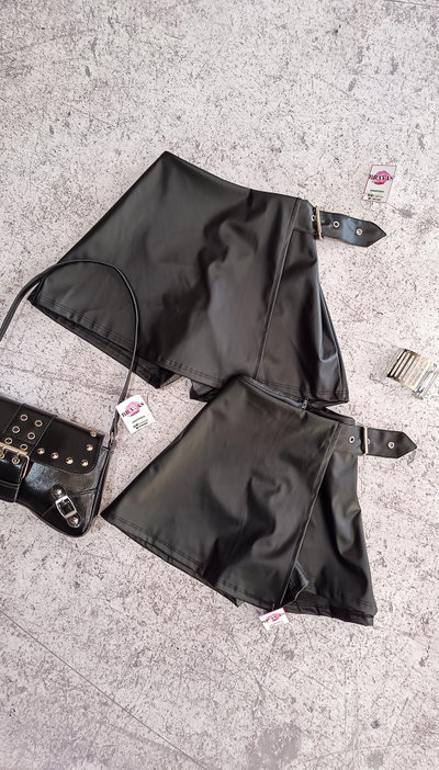 SKORT NAHIR