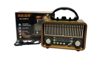 RADIO VINTAGE Y PARLANTE SOLAR