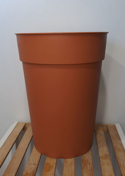 Maceta plástico N° 24
