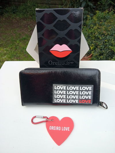 Billetera Oreiro Love