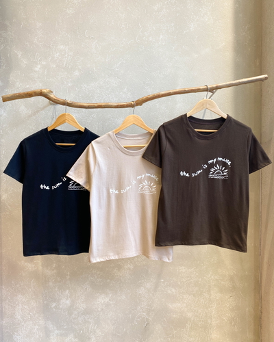 Remera Basico THE SUN IS MY MUSE
