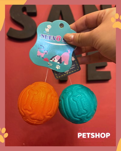 Pelota con relieve de Huesos