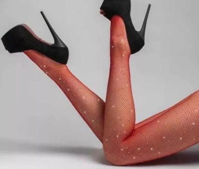 Medias de Red Rojas Con Strass