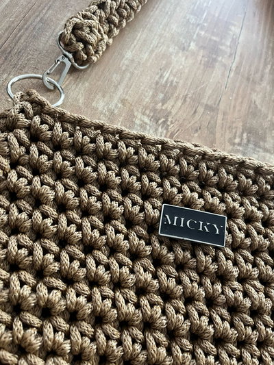 Cartera de Hilo Suela