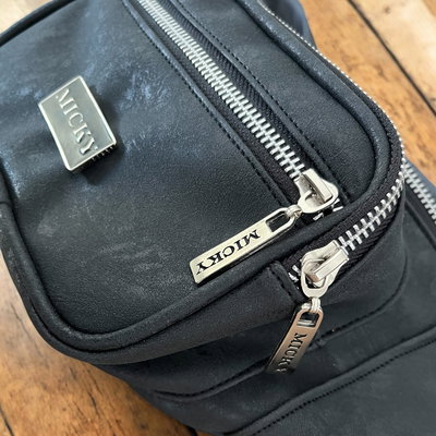 Riñonera Bruna Negra