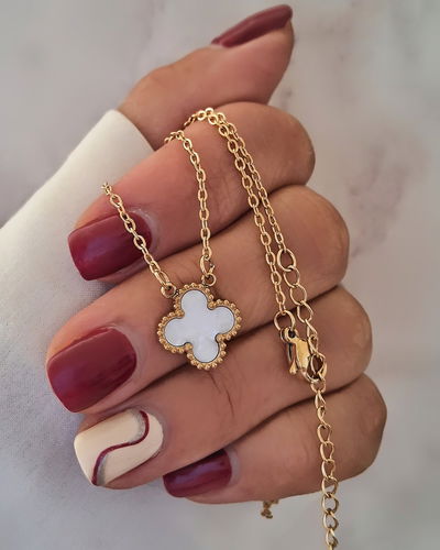 Collar Cleef Nácar Blanco 45-5cm Ac. Dorado 