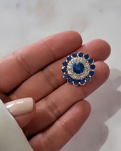 Escarapela Roundy Blue Shine Plateado 
