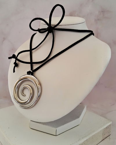 Choker Gamuza Caracol Ac. Quirúrgico 