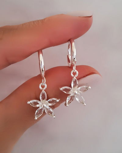 Argollas Flor Gem Cristal Ac. Blanco 