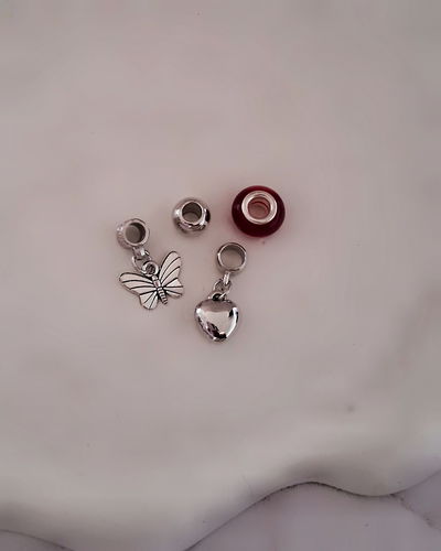 Pack x4 Charms Rubi