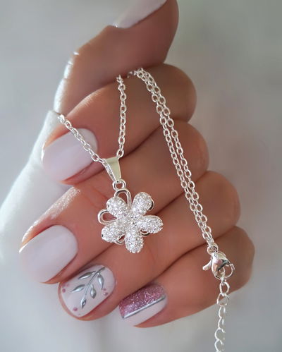 Collar Flower Giratorio 45-5cm Ac. Blanco 