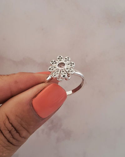 Anillo Flower Giratorio Ac. Blanco 