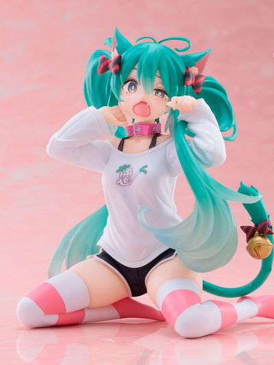 TAITO - Hatsune Miku Desktop Cute Figure