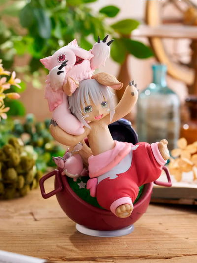 Made in Abyss The Golden City of the Scorching Sun AMP Nanachi My Treasure Ver Figura