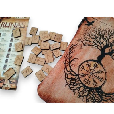 Runas de Madera con Bolsita