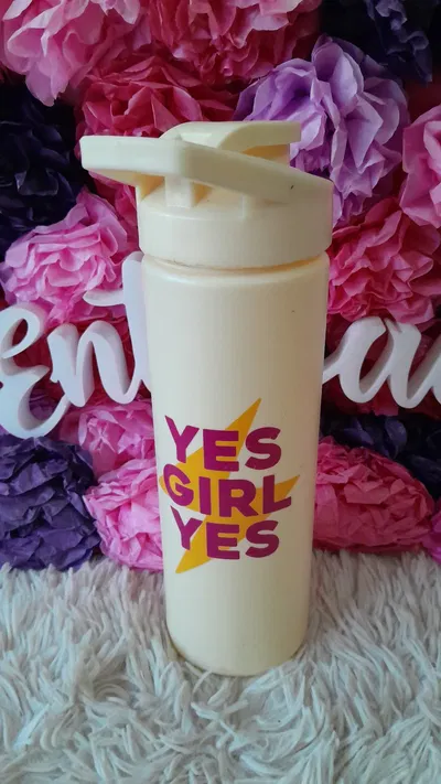 Botella Yes pastel