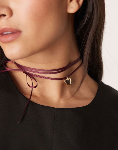 chokers 