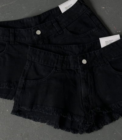 Short tiro bajo negro