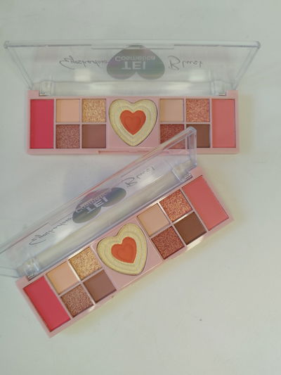 Paleta de sombras y rubores TEI