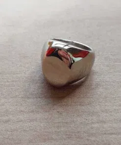 Anillo macizo sello ovalado