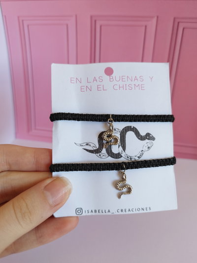 Pulseras para compartir vivora colgante negra