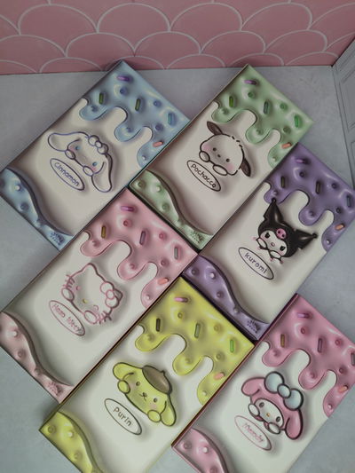 Set de 8 brochas sanrio PACK X2