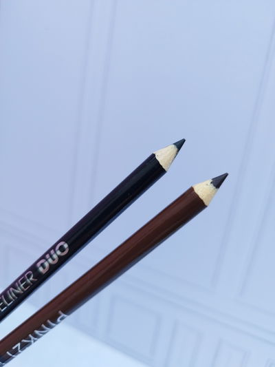 Delineador de lapiz Duo marron + negro