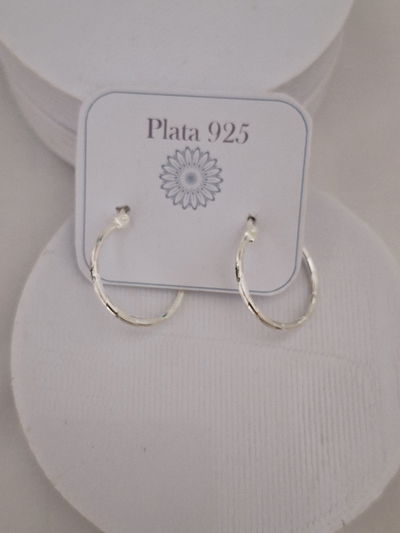 Argollas de plata con cortes