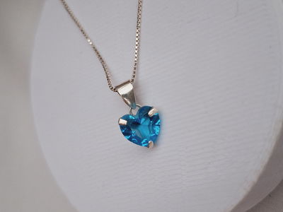 Dije cristal Corazón Celeste