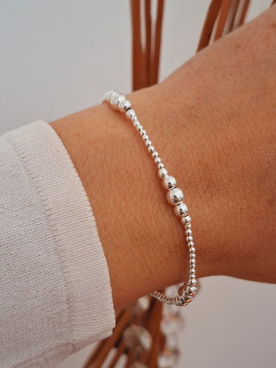 Pulsera bolitas de plata