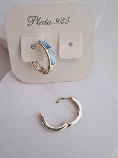 Aros de plata y nacar celeste