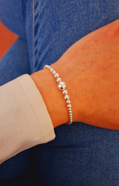 Pulsera bolitas de plata laminada