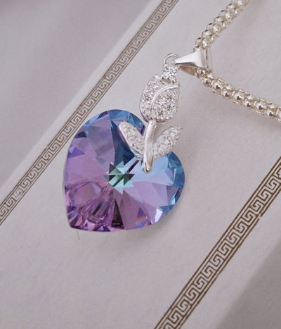 Cristal facetado engazado en plata