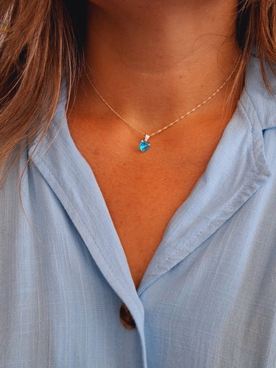 Cadena de plata Singapur y dije corazón 