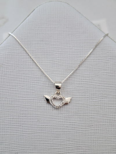 Cadena y dije Corazón con Alitas