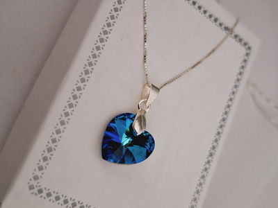 Cristal azul y cadena veneciana 50cm