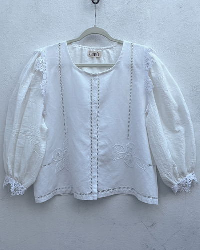 Camisa fiori bianchi 