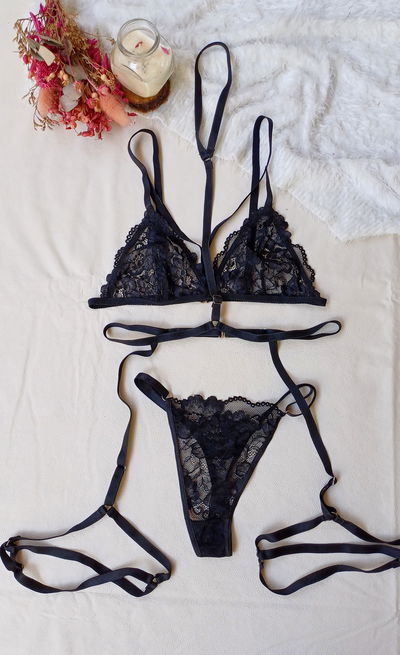 Conjunto Erótico Ariana