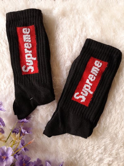 Supreme negra