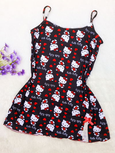 Kitty corazones negro