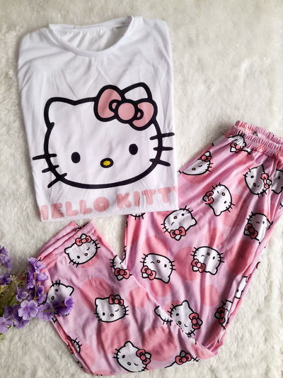 Hello Kitty rosa(manga larga)