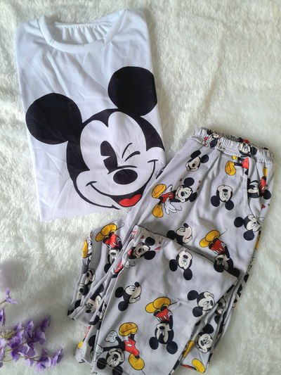 Mickey gris(manga corta)