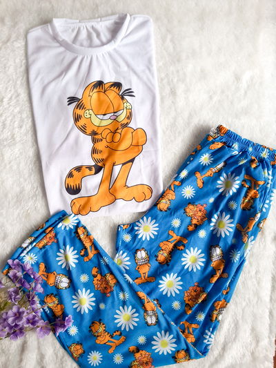Garfield flores(manga larga)