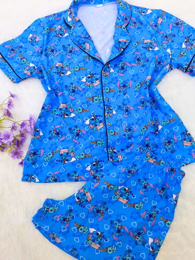 Stitch corazones(camisero)