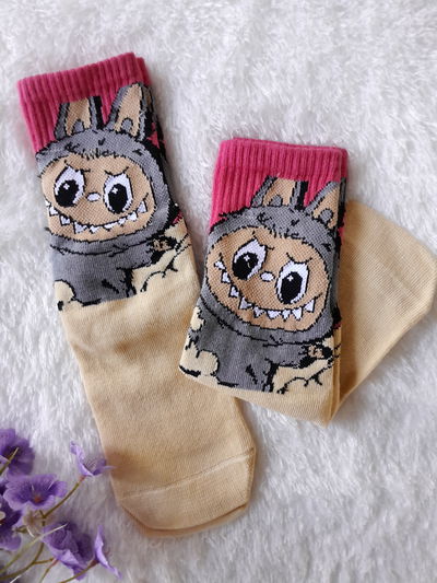 Labubu rosa y beige