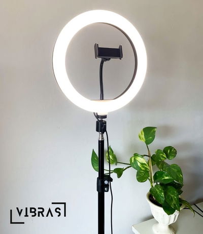 Aro De Luz Led Rgb 26cm + Trípode extensible hasta 2.1mt 