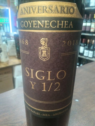 SIGLO Y 1/2 GOYENECHEA 